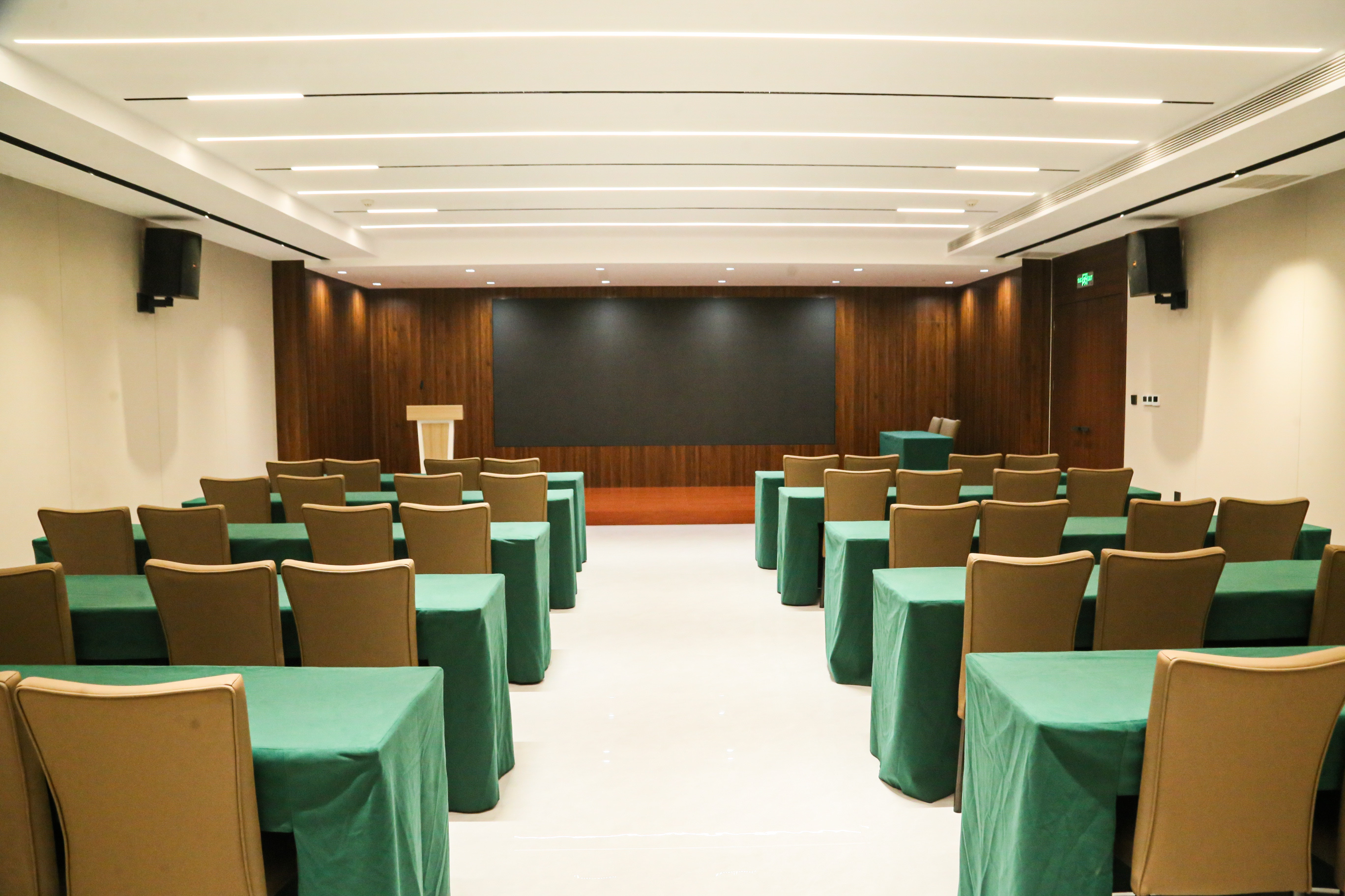 多媒体拍卖大厅